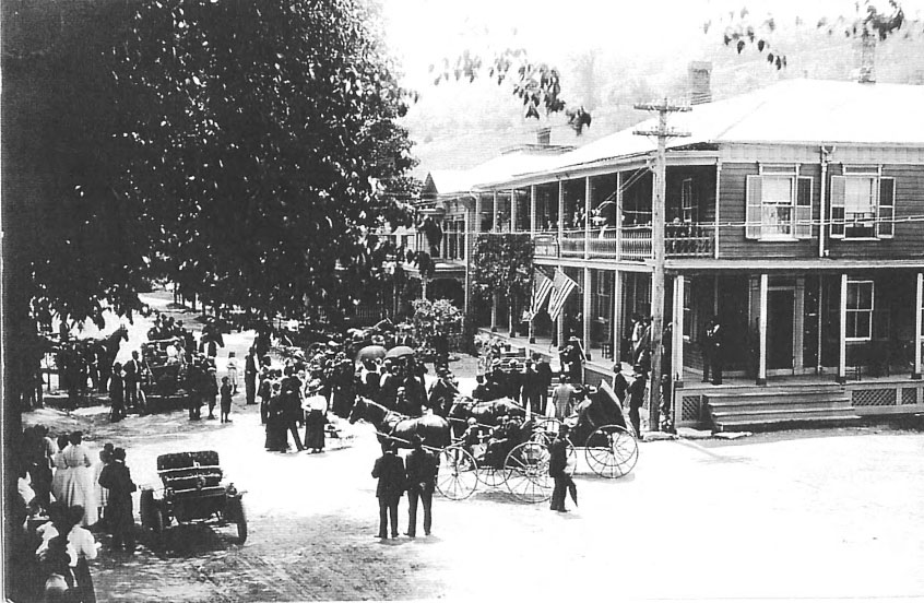Click to Enlarge Memorial Day Berlin